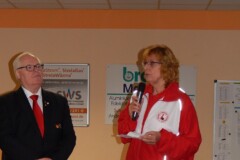 Präsidenten des deutschen und
dänischen Keglerverbandes<br>
v.l.n.r.: Jürgen Ketelhake (DBKV),
Marita Geinitz (DKF)