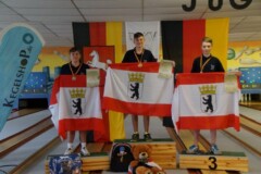 Siegerehrung U14 männlich Einzel (von links):<br>
2. Platz Berliner SKV<br>
1. Platz Berliner SKV<br>
3. Platz Berliner SKV