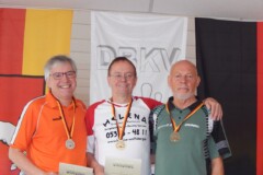 <b>Einzel Herren B</b><br>
2. Karl-Heinz Becker (SKV Salzgitter)<br>
1. Arnd Borchert (KV Wolfsburg)<br>
3. Uwe Trenke (KV Bremerhaven)