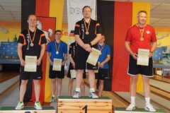 <b>Einzel Herren</b><br>
2. André Krause (Berliner SKV)<br>
1. André Franke (Berliner SKV)<br>
3. Marcus Probst (Cuxhavener SKV)