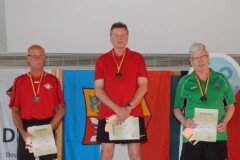 <b>Einzel Herren B</b><br>
2. Platz Hans-Peter Buschbeck (Cuxhavener SKV)<br>
1. Platz Wolfgang Knop (SG Bordesholm / Rendsburg)<br>
3. Platz Michael Lüth (SG Bergedorf-Hamburg)