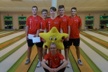 <b>Nationalkader männliche U18</b><br>
Tim Julian Schütte (Verein Celler Kegler)<br>
Sebastian Hahn (KKV Oder-Spree)<br>
Hauke Böttjer (JSG Holstein Ost)<br>
Marvin Skriwanek (KV Nordwestmecklenburg)<br>
Lucas Scheffler (Berliner SKV)<br>
Rainer Malz (Betreuer)