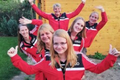 <b>KSC Schwarz-Weiß Berlin</b><br/>
Von vorne: Chantal Cassube, Ingrid Cassube, Claudia Raddatz,<br/>
Pauline Lötzsch, Anja Forkel und Sylwa Mai<br/>