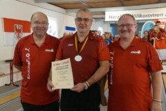 DBKV-Ehrennadel in Bronze verliehen an Sven Kämpfer vom SV Motor Eberswalde