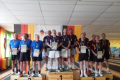 <b>Verein Herren A</b><br>
2. Platz KV Bremerhaven<br>
1. Platz Vereinigung Hannoverscher Kegler von 2000<br>
3. Platz Berliner SKV