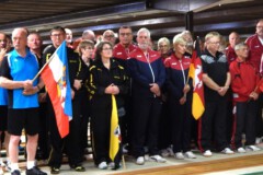 Mannschaften bei der Siegerehrung