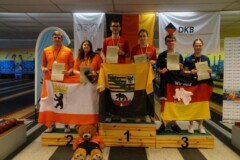 <b>Doppel U18 Mixed</b><br>
2. Platz Laila Linke / Kristoph Napp (Berliner SKV)<br>
1. Platz Emely Hanke / Quentin Schild (KKV Stendal)<br>
3. Platz Maleen Kraul / Marc Copei (JSG Braunschweiger Land)