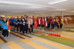 die Mannschaften bei der Eröffnung