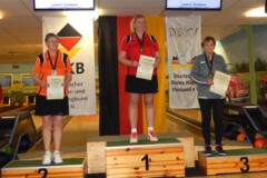 <b>Einzel Damen C</b><br>
2. Platz Helga Reinhold (Berliner SKV)<br>
1. Platz Gabi Schulze (VK Spandau)<br>
3. Platz Monika Schultze (Greste-Lage)