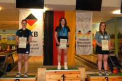 <b>Einzel U23 weiblich</b><br>
2. Platz Maleen Kraul (Kegelsportverein Helmstedt und Umgebung)<br>
1. Platz Lucy Lindner (KV Landkreis Rostock)<br>
3. Platz Monique Breitschuh (SG Weser)